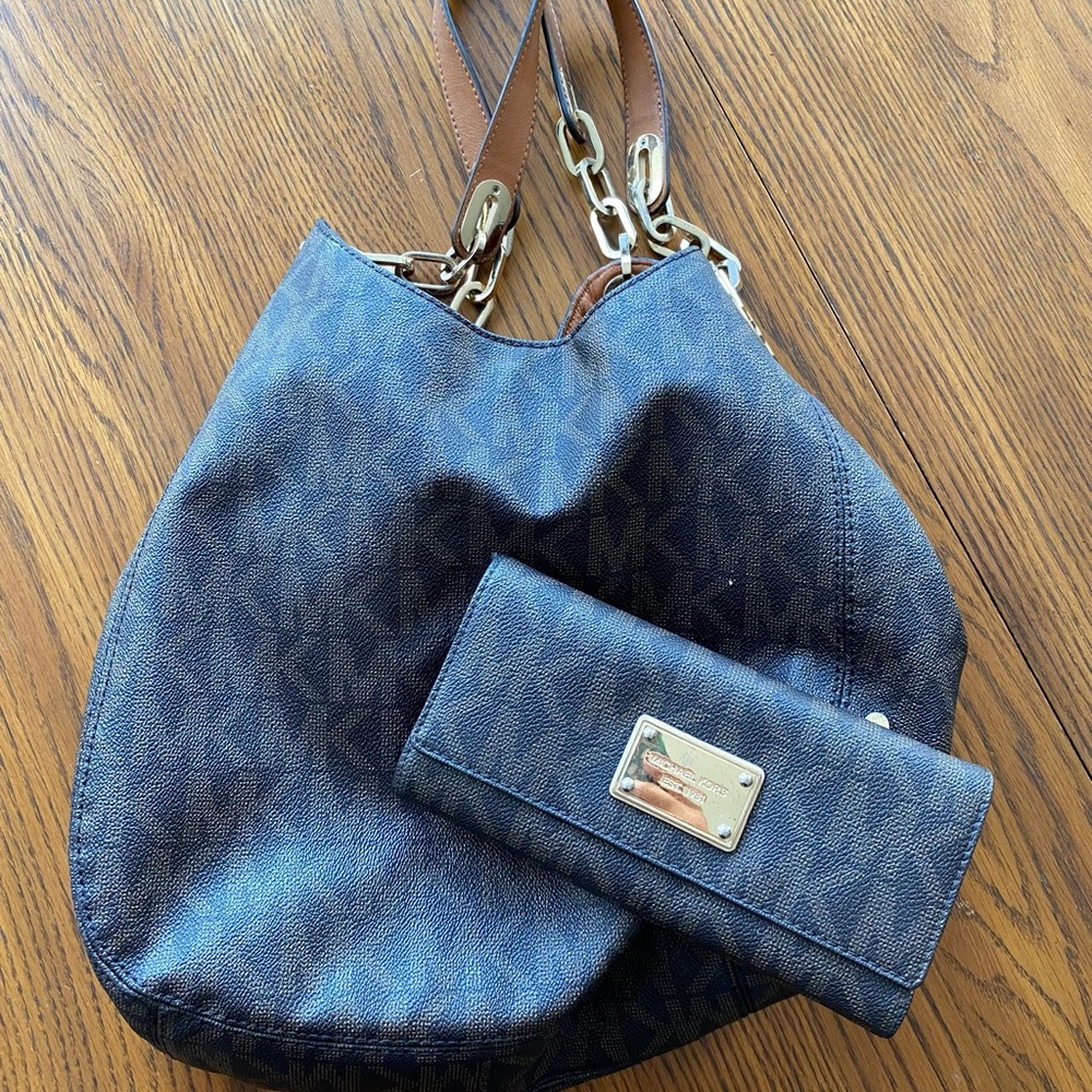 Michael Kors bag with matching wallet